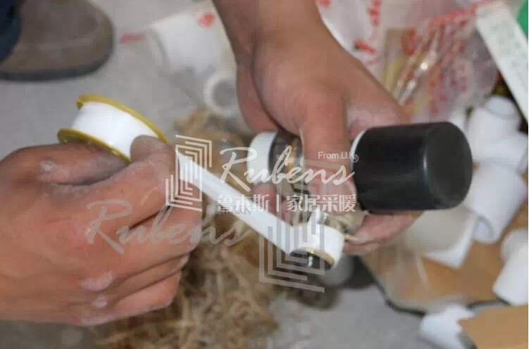 宅男视频污网站：暖氣片安裝圖文教程攻略8